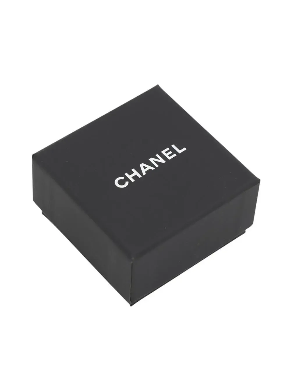 Chanel elevate your